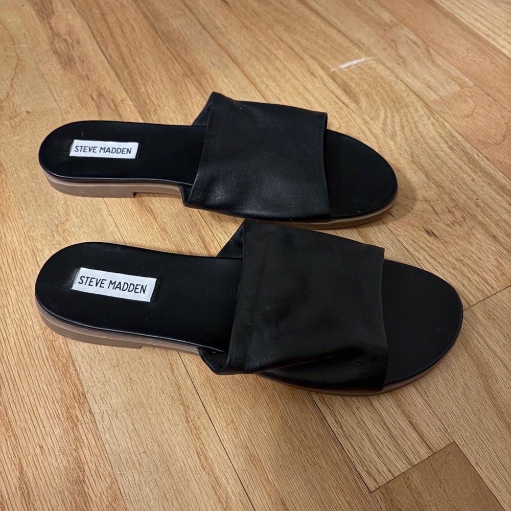 Steve Madden Black Leather Slide Mules NWOT - Picture 2 of 3